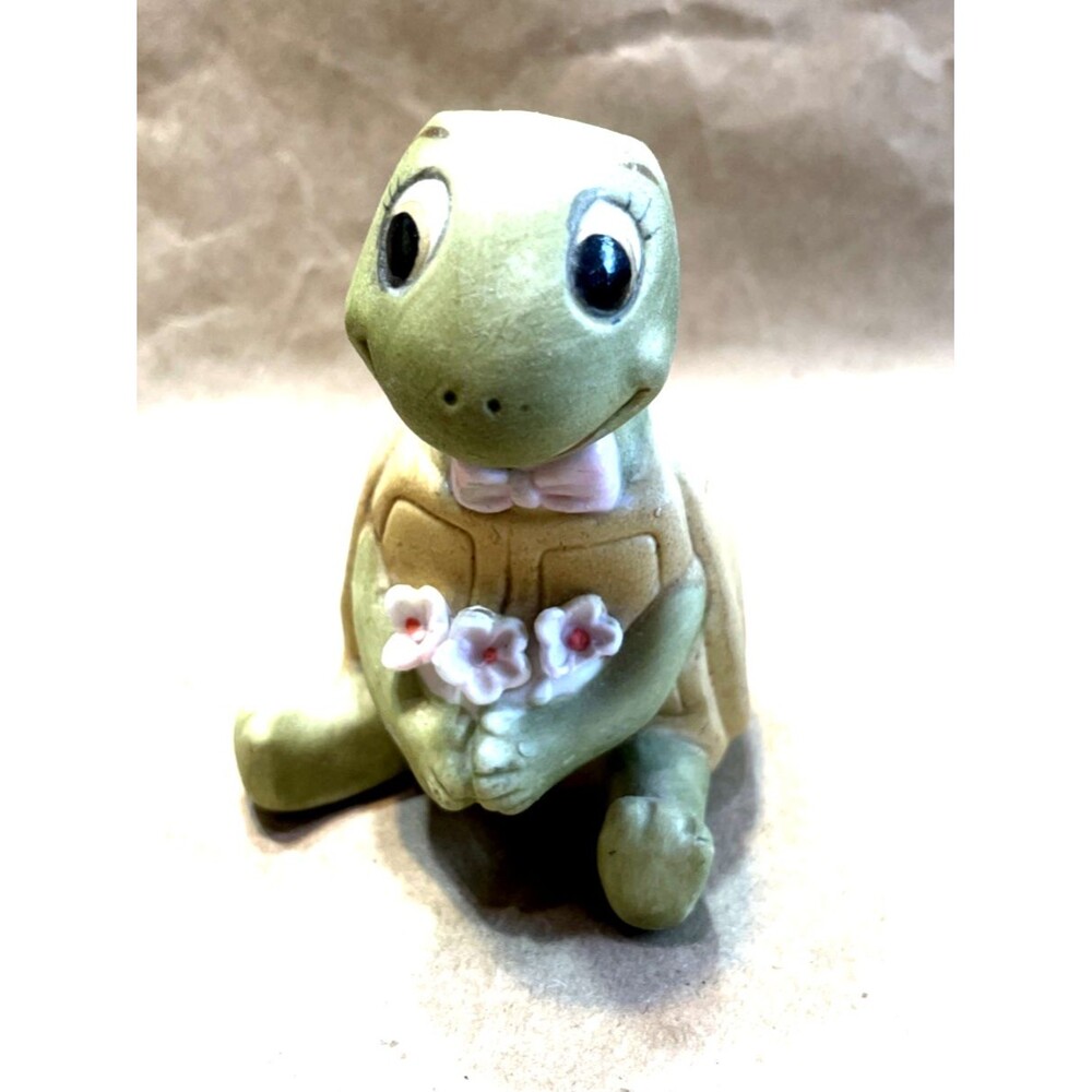 Vintage Turtle Figurine Reptile Tortoise Made in Taiwan Republic Of China Kawaii